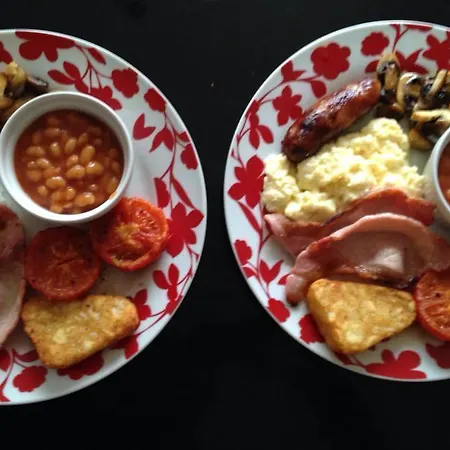 Bed & Breakfast Primrose 3*